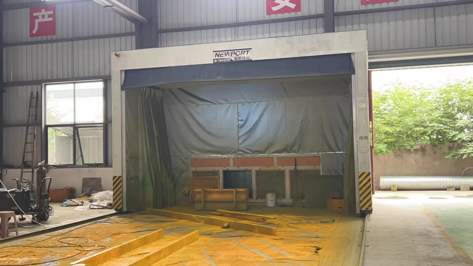 Surface preparation in the Rising Kirin workshop
